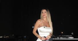 Фото: Најубавата спортска новинарка заведува дури и со труднички стомак!!