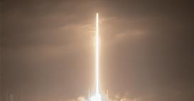 Кина планира да изгради центри за податоци за вештачка интелигенција во вселената 