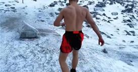 Полски инфлуенсер планинари гол на минус 37 степени и со ветер од 50 км/час (ВИДЕО)