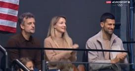 Фото: Новак Ѓоковиќ во друштво на осум жени