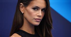 Видео- фото: Ќерката на Синди Крафорд во проѕирен фустан 