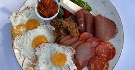 Докторка предупредува на храната која најлошо влијае на крвните садови и холестеролот