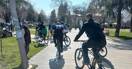 На велосипед во сеќавање на жртвите и за поддршка на повредените во Пулс