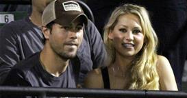 Енрике Иглесијас и Ана Курникова конечно ги покажаа нивните четири деца (ФОТО)