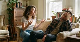  Дечко (25) се пожали од својата девојка: „Една нејзина навика после работа ужасно ме исцрпува“