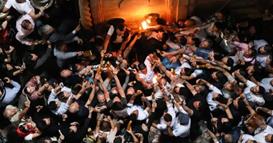 Благодатниот оган и на оваа Велика сабота се појави во Светиот гроб во Ерусалим