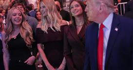 Фото: Трамп со ќерките и внуките на УФЦ борба