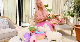 Фото: Карлеуша како куклата Барби за Велигден!!