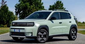 Новата Панда со бензински мотор и пониска цена (ФОТО)