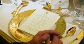 Познато е што вечерале кралот Чарлс и кралицата Камила во Белата куќа- Меланија лично ги правела подготовките