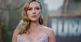Скарлет Јохансон објасни кој партнер ѝ бил омилен во љубовните сцени (ВИДЕО)