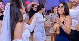 Младоженците во втор план- сите гледаат во бујната гостинка на балканска свадба (ВИДЕО)