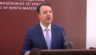 Николоски: Владата на Заев и Филипче договараше со Бугарија продажба на 5 големи македонски компании