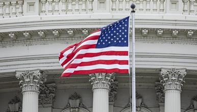 В.Д. директорот на Имиграциската и царинска служба на САД, Тод Лајонс, ќе поднесе оставка на крајот на мај