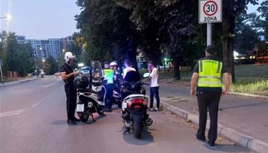 МВР: Од 140 контроли кај мотоцикли, 102 не носеле кациги