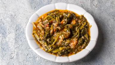 Спанаќ со ориз (посно јадење)