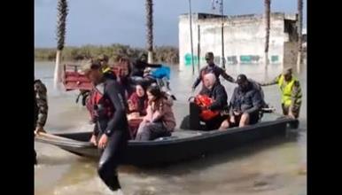 Илјадници евакуирани: „Ова стана град на духови“ (ВИДЕО)