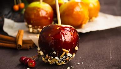 Карамелизирани јаболка