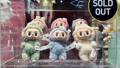 Феноменот „Лабубу“- секоја секунда се продаваат по три кукли, глобална хистерија од стотици милиони 