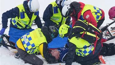 Најужасен пад на ЗОИ: 19- годишен фаворит за злато удри со глава во патеката (Вознемирувачко видео) 