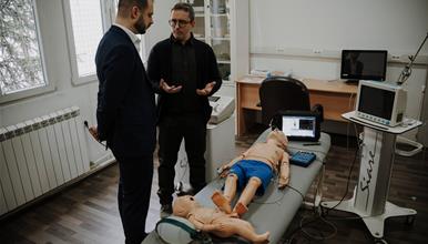 Презентација на хардвер за виртуелна медицина во Медицинскиот симулациски центар 