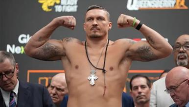 Борба на годината: Шампионите во бокс и во кикбокс ќе се судрат покрај пирамидите во Египет