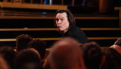 Фото: Џим Кери по долго време во јавност- „Претерал со операциите“