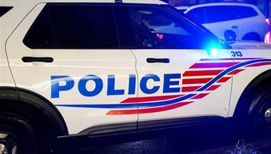 Инцидент во Вашингтон: Со комбе ја пробил барикадата пред Белата куќа