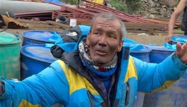 Чудо на Монт Еверест: Спасен е шерпас кој една недела бил изгубен без кислород и храна (ВИДЕО)