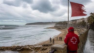 Трагедија во Шпанија: Три момчиња загинаа додека скокале во морето од карпа- прогласена тридневна жалост (ВИДЕО)
