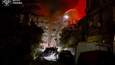 Руските сили извршија голем напад со беспилотни летала и ракети врз Киев во текот на ноќта, загинаа најмалку 10 лица