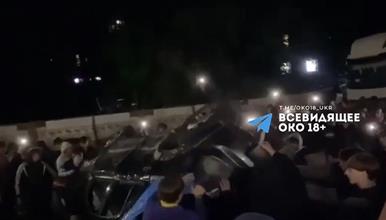 Нереди во Лавов за време на мобилизацијата, превртено воено возило.