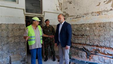 Мисајловски во увид на градежните активности во касарната во Ќојлија