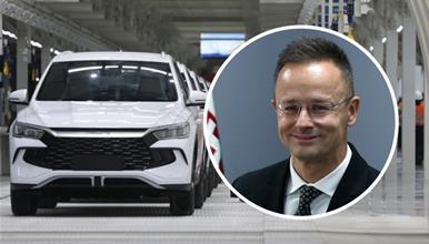Екс шефот на унгарската дипломатија се вработи во кинески авто гигант, Орбан му порача: Напред Сијарто