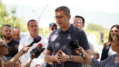 Мицкоски од Дебарца: Со поддршката за општините се реализираат околу 1.200 проекти низ државата
