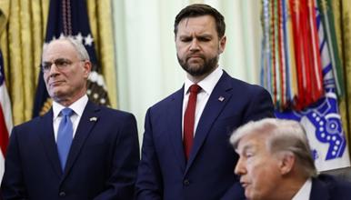 CNN: Венс и шефот на армијата го рпедупредија Трамп на опасност од ескалација на војната со Иран