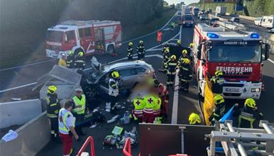 Карамбол во Германија: Кампер удри во колона возила на автопат - 34 повредени, меѓу кои и деца