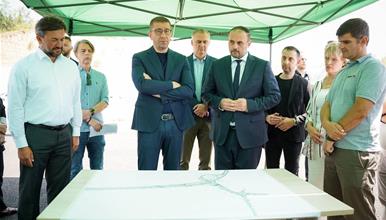Мицкоски: Владата продолжува со силна поддршка за развој на Скопје, следува набавка на нова комунална опрема и електрични автобуси