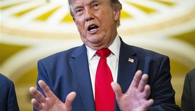 Трамп ги прекина нападите врз Иран 