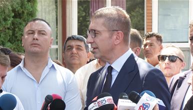 Мицкоски: Протоколите со Софија не се дел од преговарачката рамка
