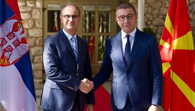 Мицкоски: Остварив тет-а-тет средба со премиерот на Србија, проф. д-р Ѓуро Мацут