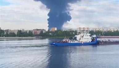Украина погоди две големи руски рафинерии оддалечени стотици километри од границата