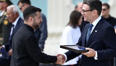 Британскиот премиер Барнам: Заканите на Русија се скандалозни 