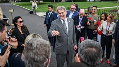 САД почнаа голема операција против Иран- не е воена, туку економска 