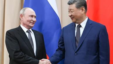 Путин и Си Џинпинг се сретнаа на маргините на самитот на ШОС: Кина и Русија го засилуваат стратешкото партнерство 