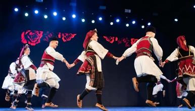 Ансамбл Студио Фолклор ја претставува Македонија во Бразил, гласајте за поддршка на нашите играорци 