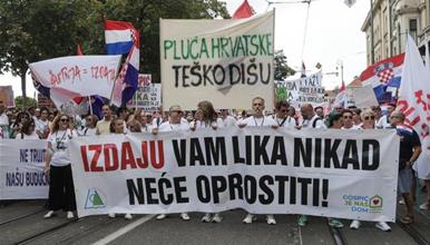 Протест „Марш за Лика, марш за Хрватска“ во Загреб, за нелегално исфрлени 33.000 тони опасен отпад  