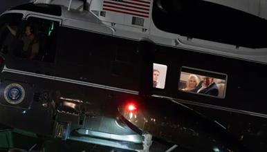 Трамп пушта музика во авион на најсилно- сите се изненадени од неговиот избор (ВИДЕО)