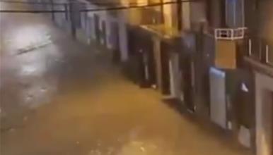 Еден загинат во страшно невреме во Шпанија, најмногу е погоден регионот околу Барселона (ВИДЕО)