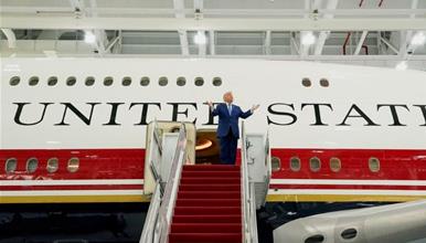 Продолжува војната на Трамп со медиумите: Блокиран пристапот на Си-Ен-Ен до претседателскиот авион